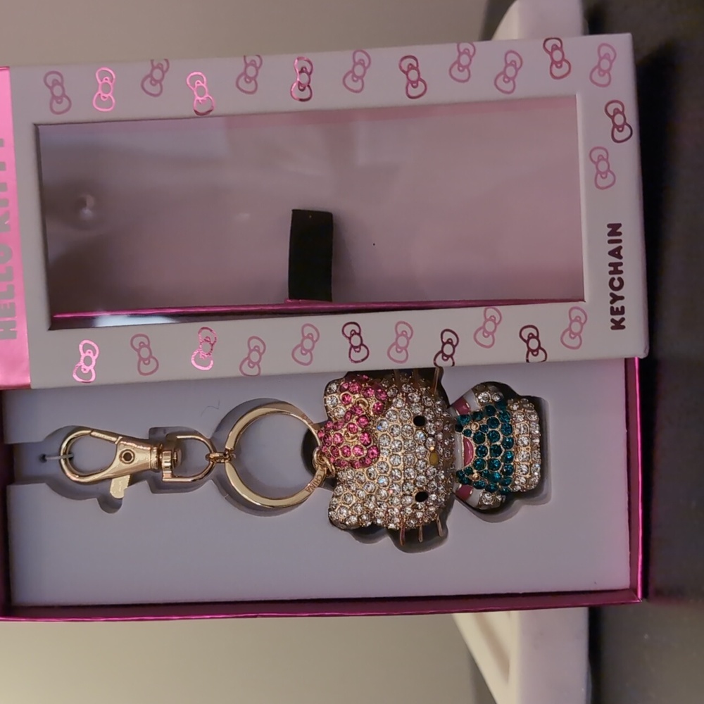 Hello Kitty Keychain/Bag Charm - Picture 1 of 4